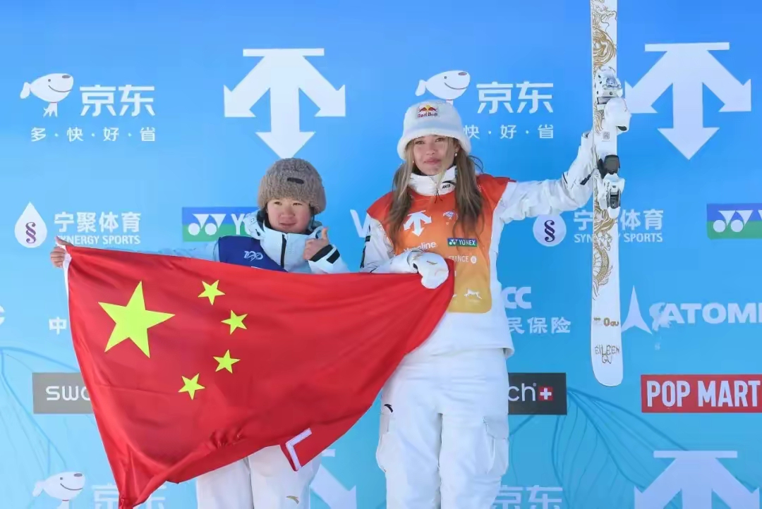 滑雪世界杯，无畏选手征服冰雪世界